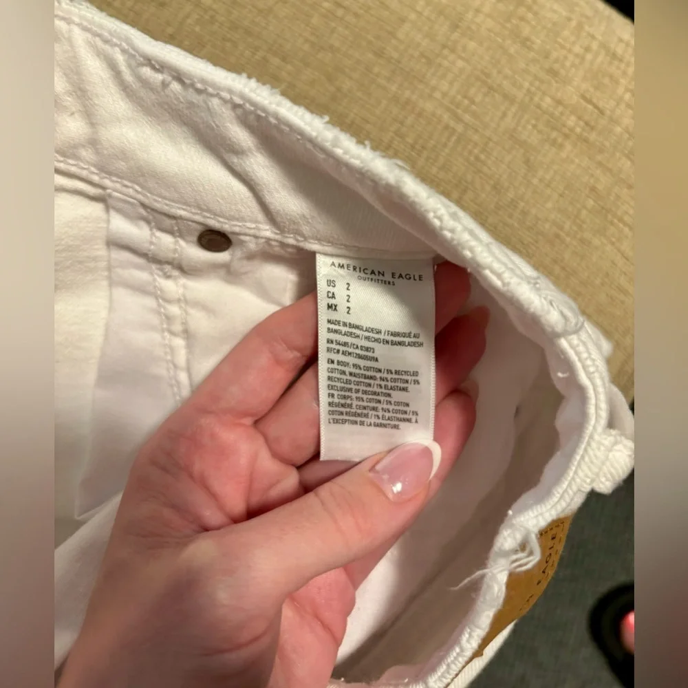 American Eagle White Jean Shorts - Picture 5 of 5